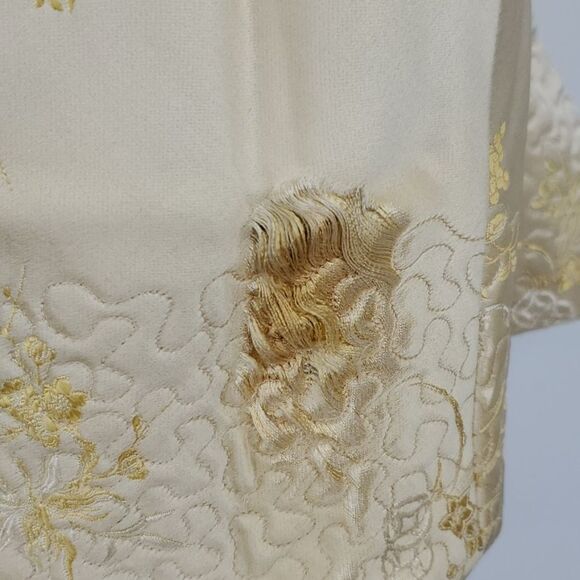 Chinese  vintage women's  red and creme reversible jacket - Picture 4 of 7